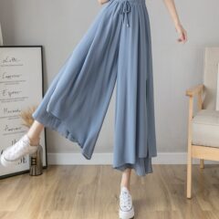 周りと差をつける個性派ワイドパンツ