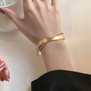 クロスブレスレット