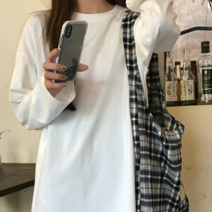 派手な服　着こなし