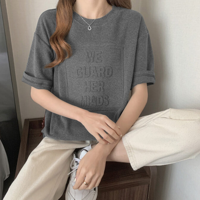 立体 ロゴ tシャツ