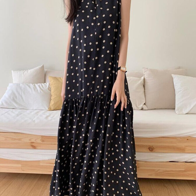 ドット柄ワンピース