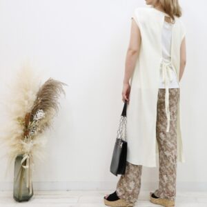 背中あき トップス 大人