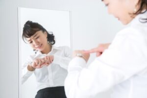 コーディネート 色 夏