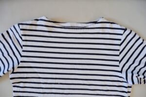 背中あき トップス 大人