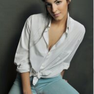 30代40代大人女性の「ビッグシャツ」着こなしコーデ