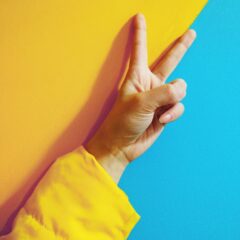 「補色」を覚えておしゃれファッションコーディネート