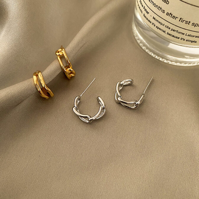 ピアス レディース